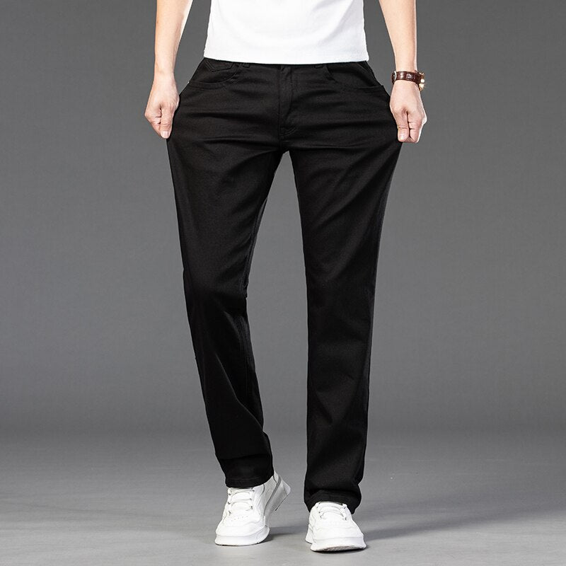 Marken Jeans im klassischen Stil mit regulärer Passform, Business-Mode-Denim-Hose aus fortschrittlicher Stretch-Baumwolle, männliche Markenhose
