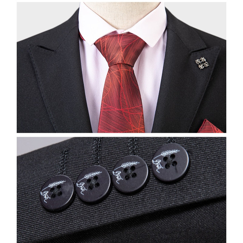 Premium-Anzug in britischem Schwarz/Blau. High-End-Geschäftsanzug für Herren