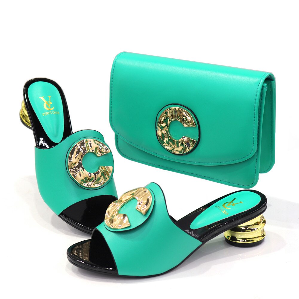 2023 neuestes italienisches Design Mode afrikanische Frauen, niedrige Ferse bequeme Schuhe und Taschen Set