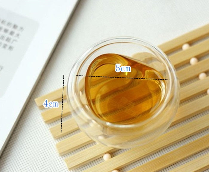 Kreatives herzförmiges doppelwandiges Glas, transparenter hitzebeständiger Handgriff