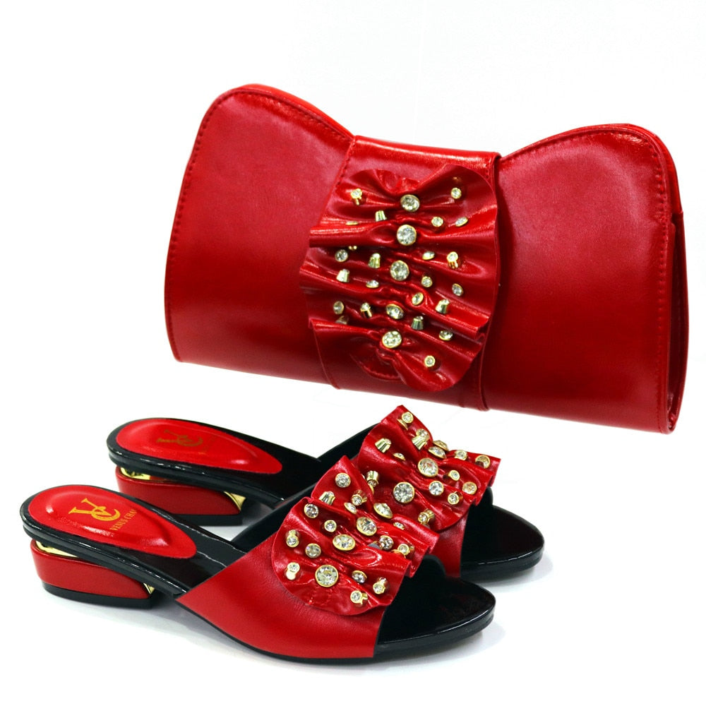2023 neuestes italienisches Design Mode afrikanische Frauen, niedrige Ferse bequeme Schuhe und Taschen Set