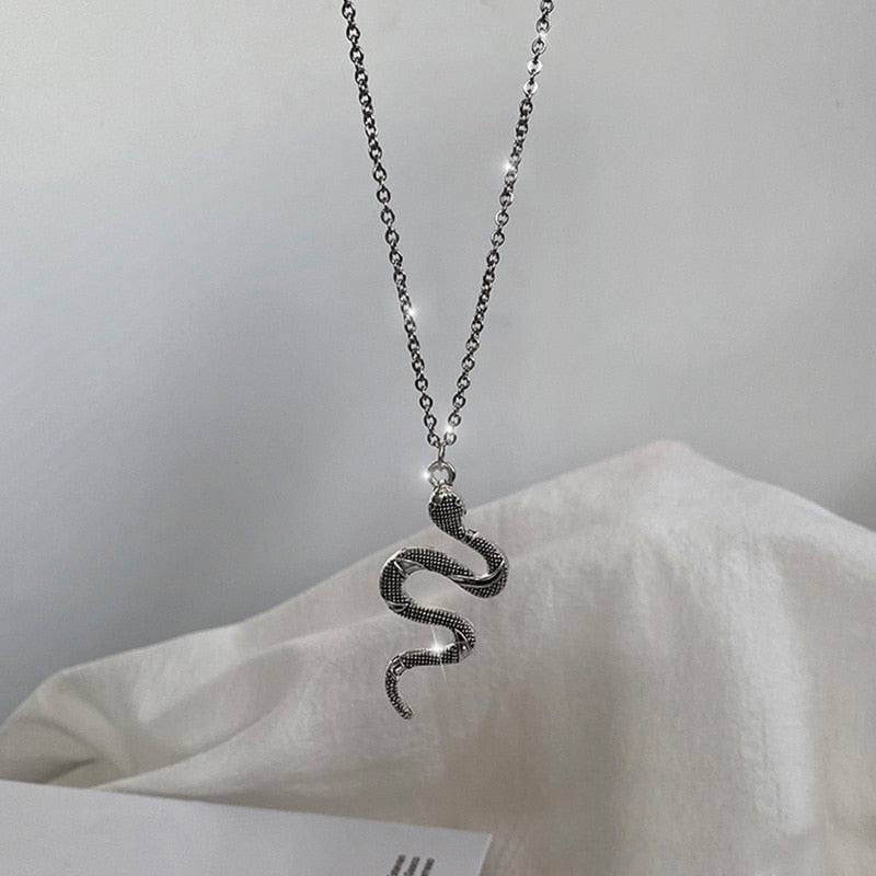 Anhänger Necklace Schlangenhalskette, Minimalistischen Stil Legierung