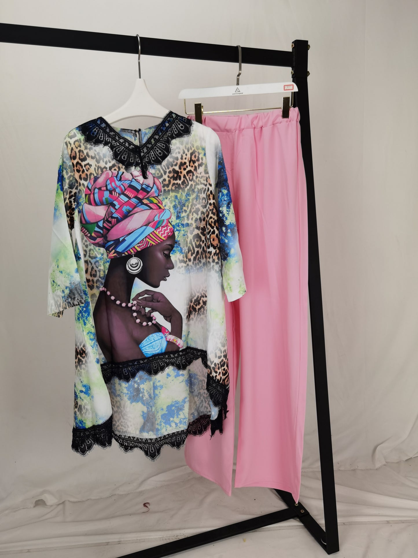 Afrikanische Neue Mode Spitze Kragen Anzug (Kleid und Hose) Übergroß Afrikanisch Für Dame