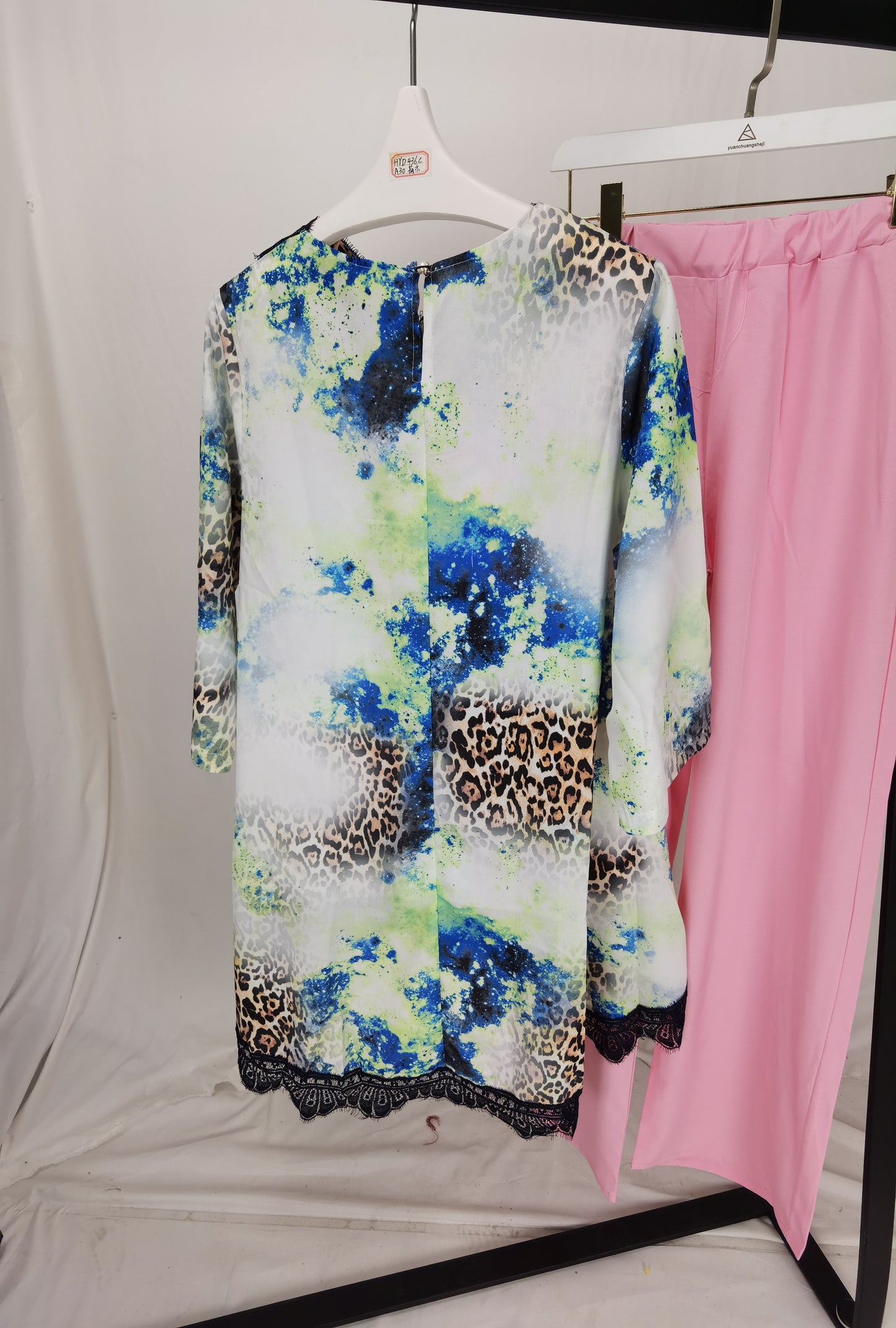 Afrikanische Neue Mode Spitze Kragen Anzug (Kleid und Hose) Übergroß Afrikanisch Für Dame