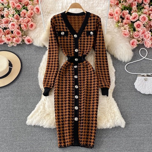 Elegante gestricktes Büro Damenkleid mit V-Ausschnitt
