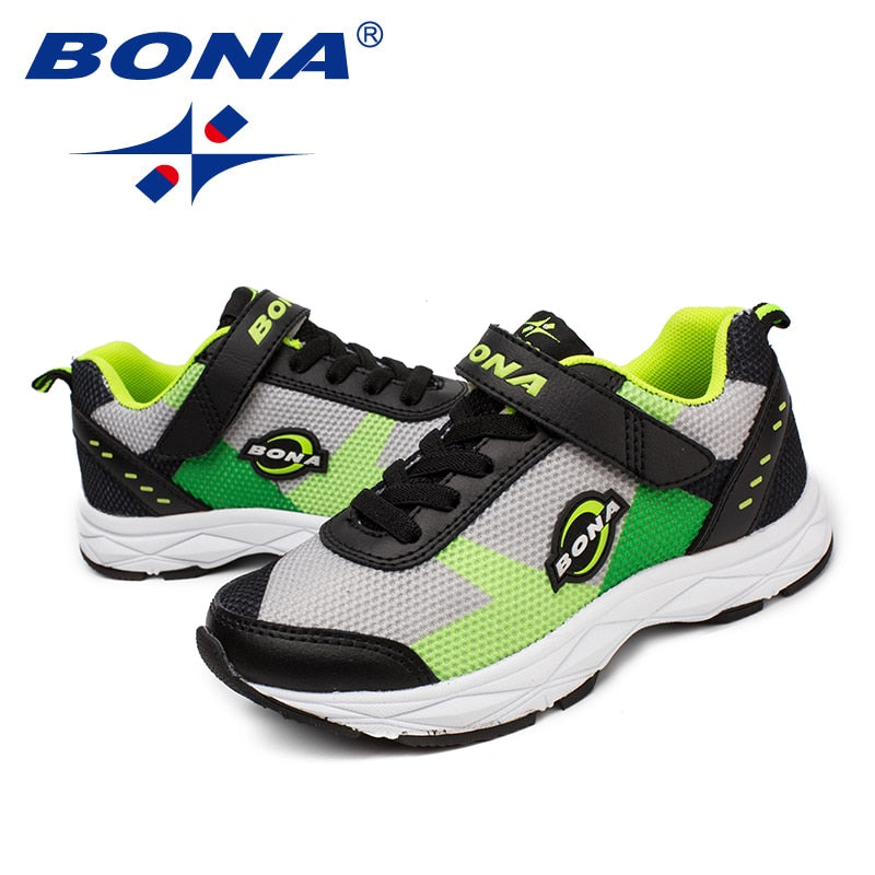 Rutschfeste Sport- und outdoor Schuhe für Mädchen und Junge