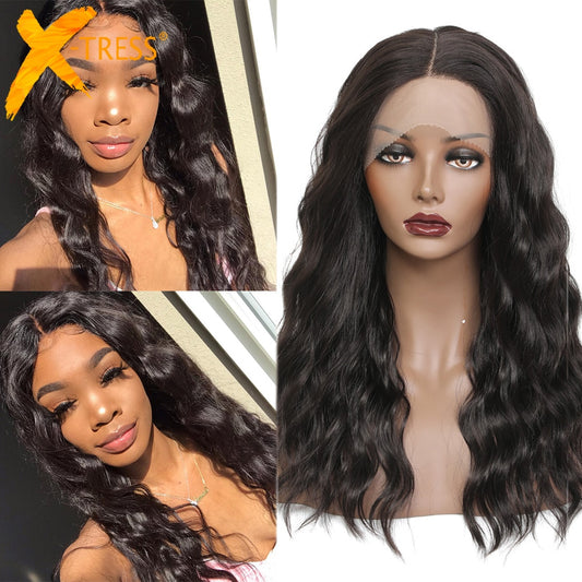Synthetische Lace-Front-Haarperücken, schwarz gefärbt, X-TRESS, lange Länge, 20/26 Zoll, weiche natürliche Welle, trendige Spitzenperücke für schwarze Frauen