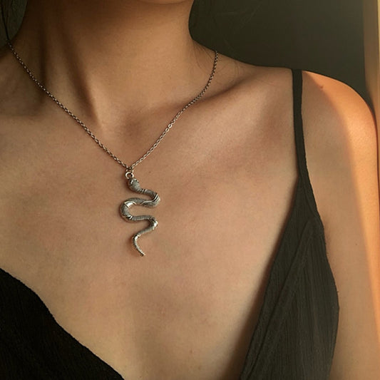 Anhänger Necklace Schlangenhalskette, Minimalistischen Stil Legierung