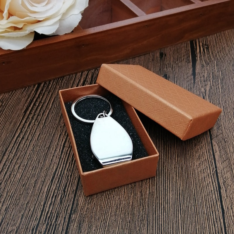 10x kostenloser gravierter personalisierter Hochzeitsbevorzugungs-Schlüsselanhänger, Flaschenöffner Schlüsselanhänger, Personalisierter Hochzeitsbevorzugungs-Geschenk-Souvenir