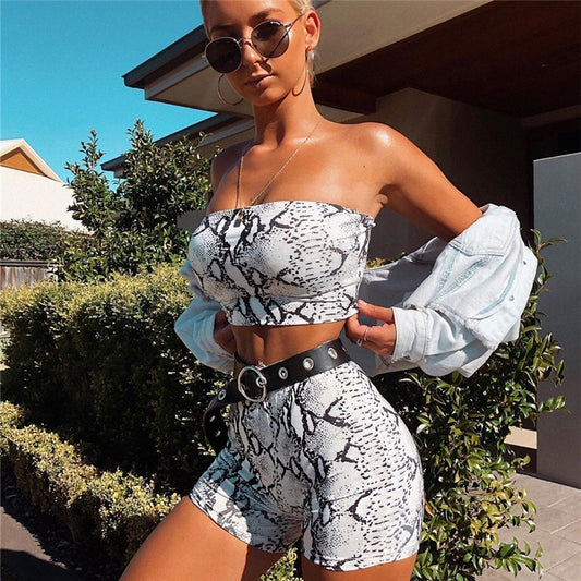 Damen Schlangenhaut Zweiteilige Set, trägerlos Low Cut rückenfrei, elastische Taille, Shorts Sommer Mode Beachwear 2 Pcs Outfits