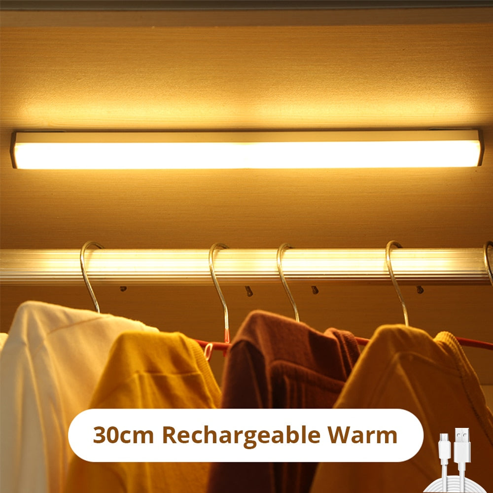 LED Nachtlicht mit Bewegungssensor, Drahtlose Nachtlampe Für Küche Neben Schlafzimmer Korridor Schrank Kleiderschrank Wandlampe Wohnkultur