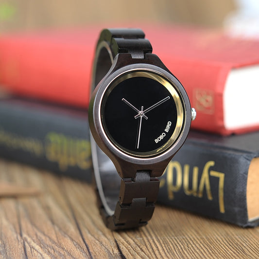 BOBO BIRD P16 Einfache Frauen hölzerne Uhren, Klassisches schwarzes Zifferblatt Damen Quarz Kleid Uhr in hölzernen Box