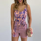 2023 Summer European and American Style, Neue V-Ausschnitt-Träger-Mode-Blattdruck-Streifen-Bodyshorts zum Binden
