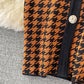 Elegante gestricktes Büro Damenkleid mit V-Ausschnitt
